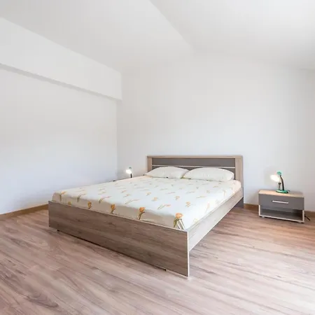 Lucija - Three Bedroom With Terrace And Sea View