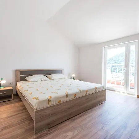 Lucija - Three Bedroom With Terrace And Sea View Apartman Dubrovnik